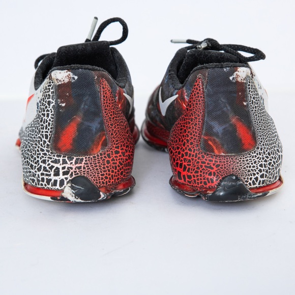 Nike KD 8 Christmas boy’s low top sneaker split design red & black graphic 7Y - Picture 12 of 16